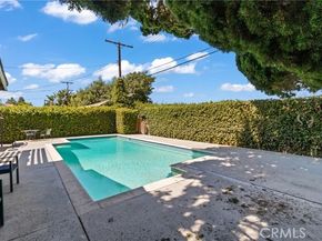20323 Haynes Street, Winnetka (los Angeles) CA 91306