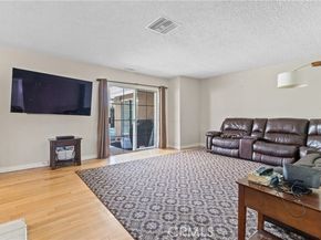 20323 Haynes Street, Winnetka (los Angeles) CA 91306