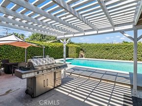 20323 Haynes Street, Winnetka (los Angeles) CA 91306