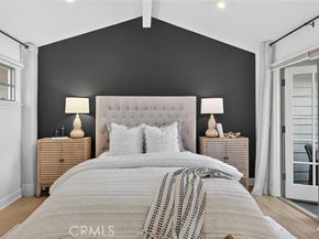 18 Malaga Place East, Manhattan Beach CA 90266