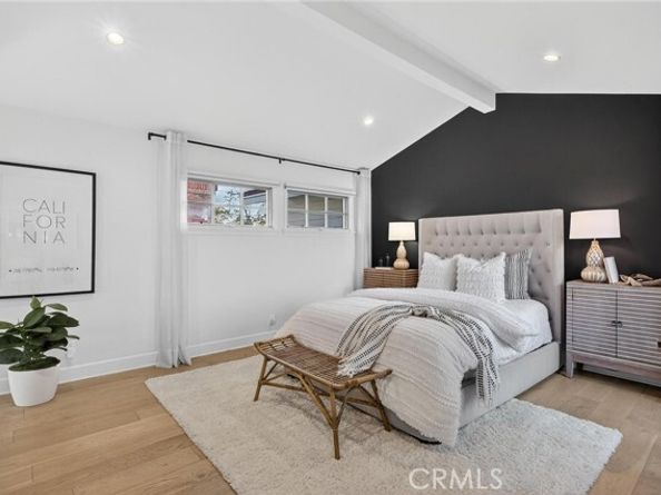 18 Malaga Place East, Manhattan Beach CA 90266