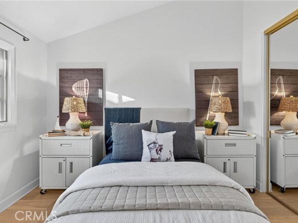 18 Malaga Place East, Manhattan Beach CA 90266