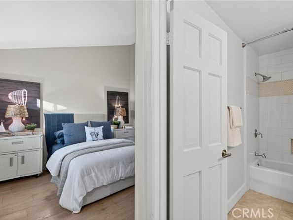 18 Malaga Place East, Manhattan Beach CA 90266