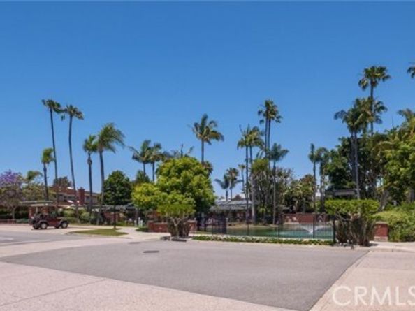18 Malaga Place East, Manhattan Beach CA 90266