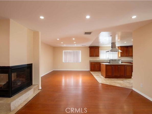 7428 Wilbur, Reseda (los Angeles) CA 91335