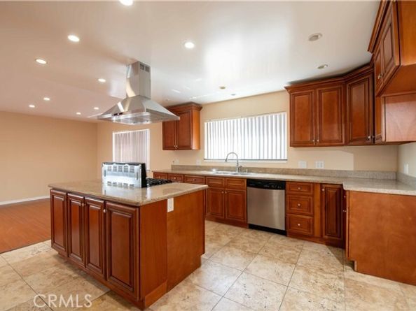 7428 Wilbur, Reseda (los Angeles) CA 91335