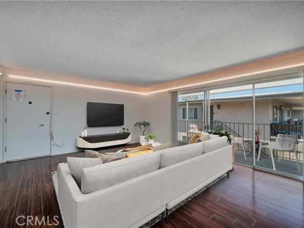 2940 W Carson 211, Torrance CA 90503