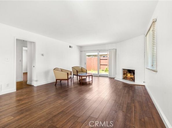 1741 Tustin, Costa Mesa CA 92627