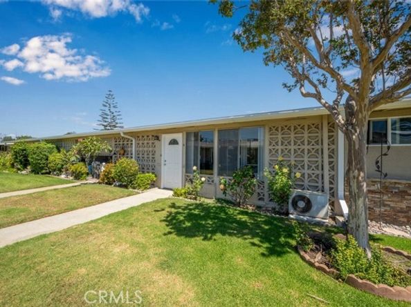 13061 Oak Hills Drive 221D, Seal Beach CA 90740
