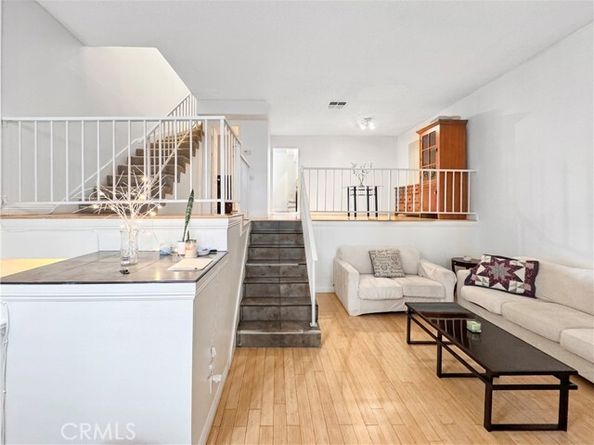 20224 Sherman 14, Winnetka (los Angeles) CA 91306