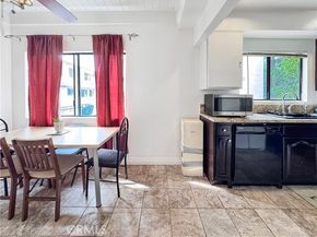 20224 Sherman 14, Winnetka (los Angeles) CA 91306