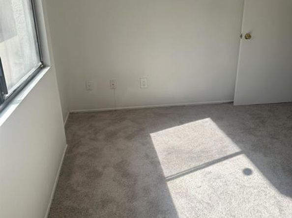 20920 COMMUNITY Street 7, Canoga Park (los Angeles) CA 91304