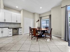 20920 COMMUNITY Street 7, Canoga Park (los Angeles) CA 91304