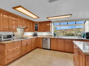 9802 Lyncarol Drive, La Mesa CA 91941