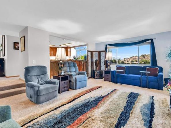 9802 Lyncarol Drive, La Mesa CA 91941