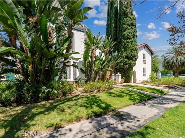 6237 W 6th Street, Los Angeles CA 90048