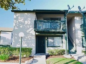23232 orange av, Lake Forest (el Toro) CA 92630