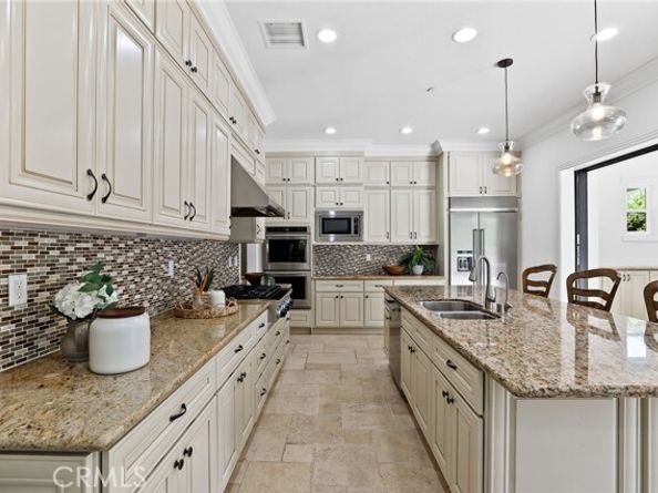 31 Dogwood, Lake Forest (el Toro) CA 92630