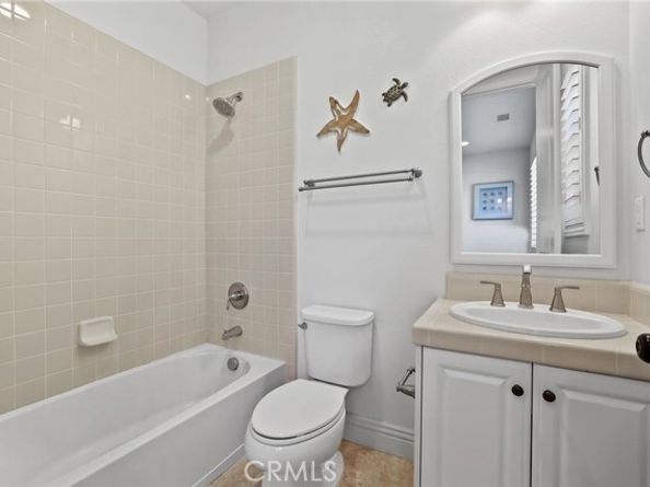 31 Dogwood, Lake Forest (el Toro) CA 92630