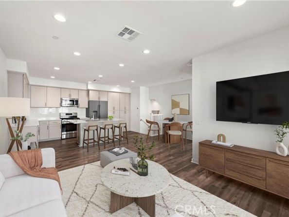 420 Coyote, Lake Forest (el Toro) CA 92610