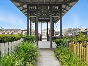 2616 BUNGALOW Place, Corona Del Mar (newport Beach) CA 92625