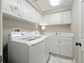 2616 BUNGALOW Place, Corona Del Mar (newport Beach) CA 92625