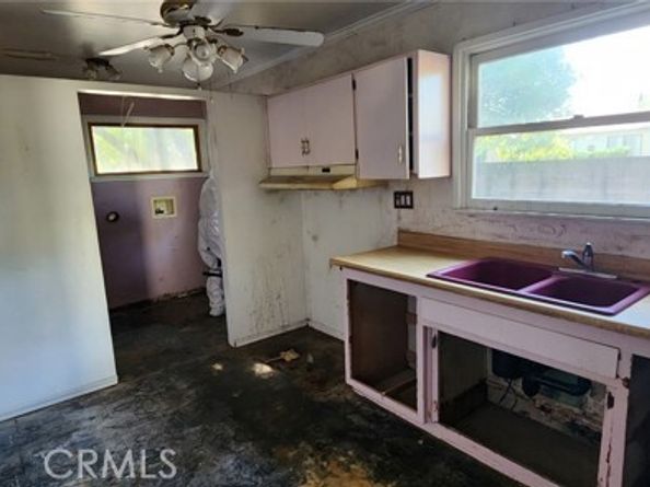 16757 Donmetz, Granada Hills (los Angeles) CA 91344