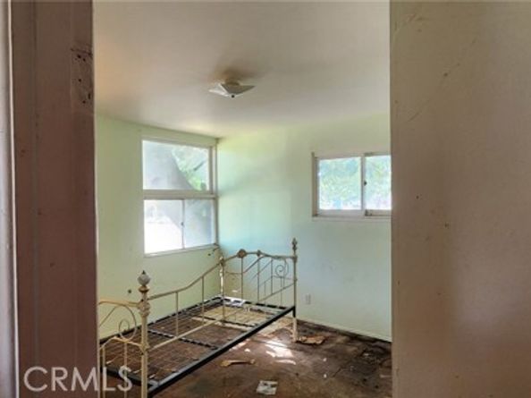 16757 Donmetz, Granada Hills (los Angeles) CA 91344