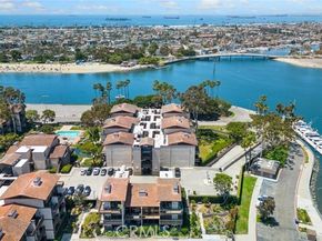 5322 Marina Pacifica, Long Beach CA 90803