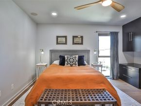 5322 Marina Pacifica, Long Beach CA 90803