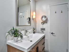 5322 Marina Pacifica, Long Beach CA 90803