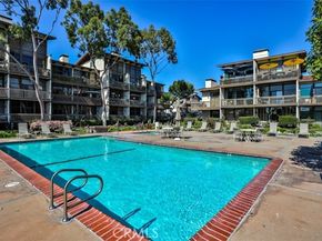 5322 Marina Pacifica, Long Beach CA 90803