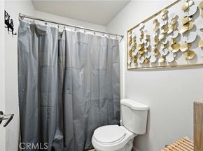 14937 Sherman Way 7, Van Nuys (los Angeles) CA 91405