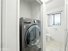 14937 Sherman Way 7, Van Nuys (los Angeles) CA 91405