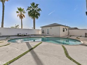 8321 Outland View, Sun Valley (los Angeles) CA 91352