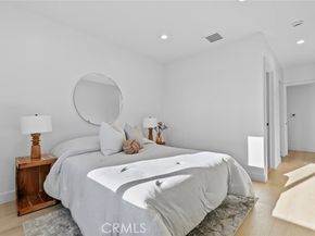 8321 Outland View, Sun Valley (los Angeles) CA 91352