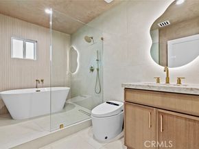 8321 Outland View, Sun Valley (los Angeles) CA 91352