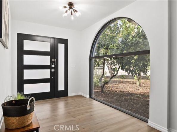 10000 Amestoy Avenue, Northridge (los Angeles) CA 91325