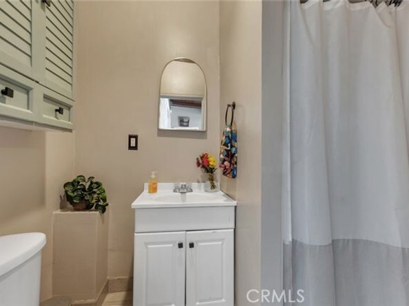 8446 Amboy Avenue, Sun Valley (los Angeles) CA 91352