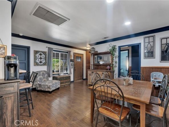 8446 Amboy Avenue, Sun Valley (los Angeles) CA 91352