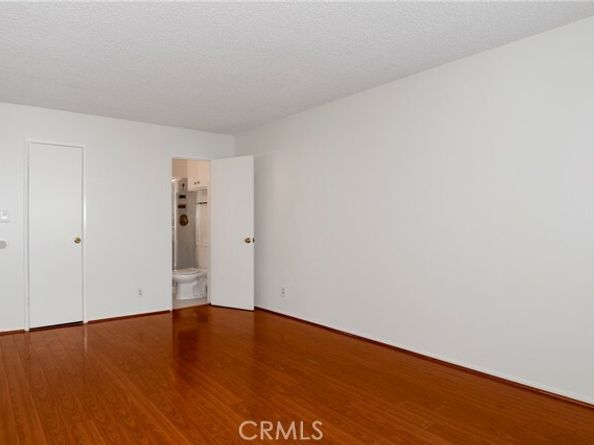 5403 Newcastle Avenue 28, Encino (los Angeles) CA 91316