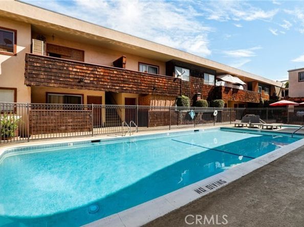 5403 Newcastle Avenue 28, Encino (los Angeles) CA 91316