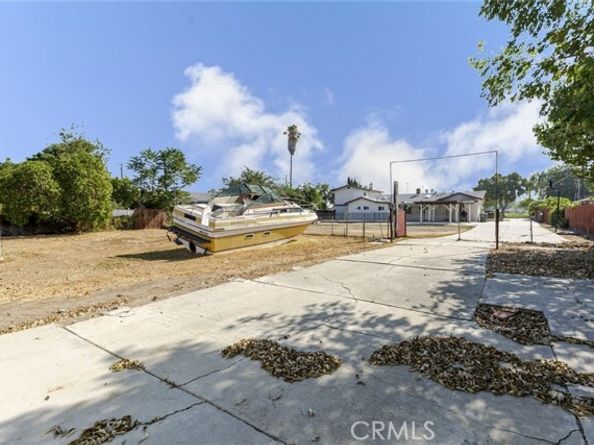 1123 S Walnut Avenue, West Covina CA 91790