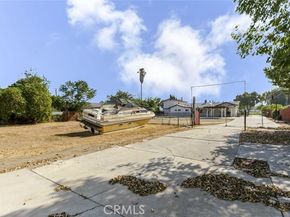 1123 S Walnut Avenue, West Covina CA 91790