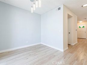 12411 Osborne Street 114, Pacoima (los Angeles) CA 91331