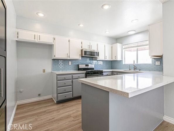 12411 Osborne Street 114, Pacoima (los Angeles) CA 91331
