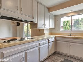 8720 Mulberry Drive, Sunland (los Angeles) CA 91040