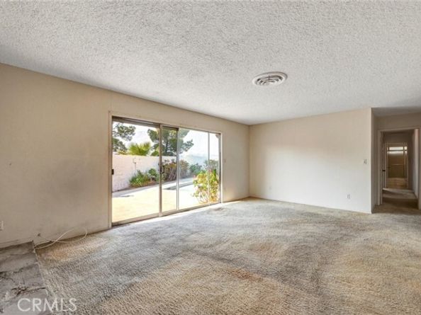 8720 Mulberry Drive, Sunland (los Angeles) CA 91040