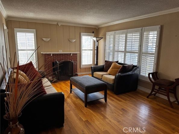 9410 S 4th Avenue, Inglewood CA 90305