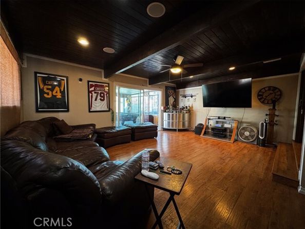 9410 S 4th Avenue, Inglewood CA 90305